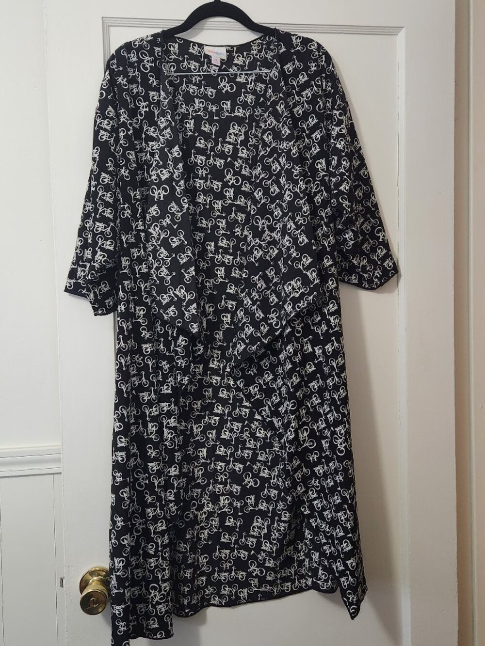 Bicycle LuLa Roe Shirley Kimono